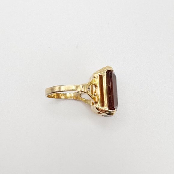 Vintage Emerald Cut Topaz Citrine Rhinestone Costume Cocktail Ring Size 8 - Picture 5 of 7